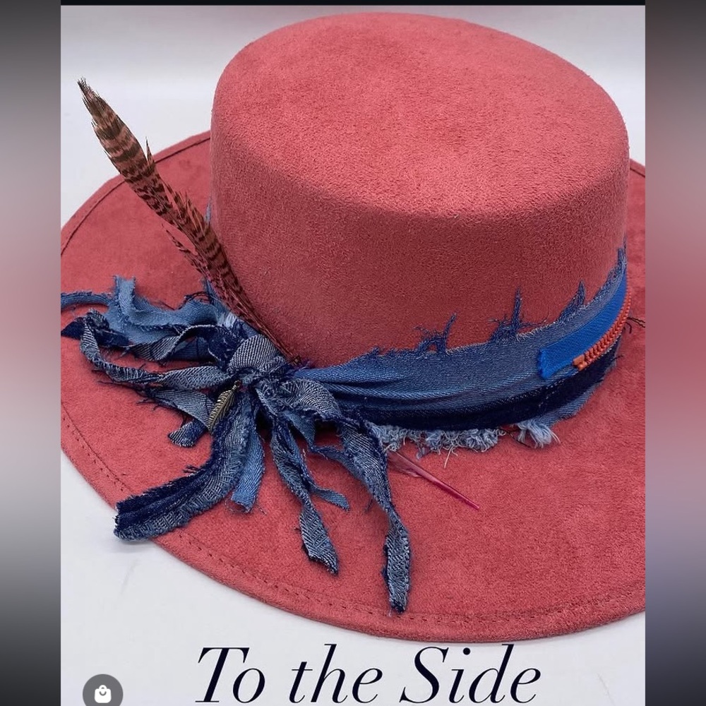 “To the Side” by The Chapeauholic